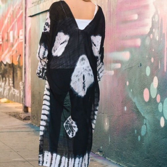 ONE LEFT! Black and white Tye Dye Cover up - Picture 2 of 3